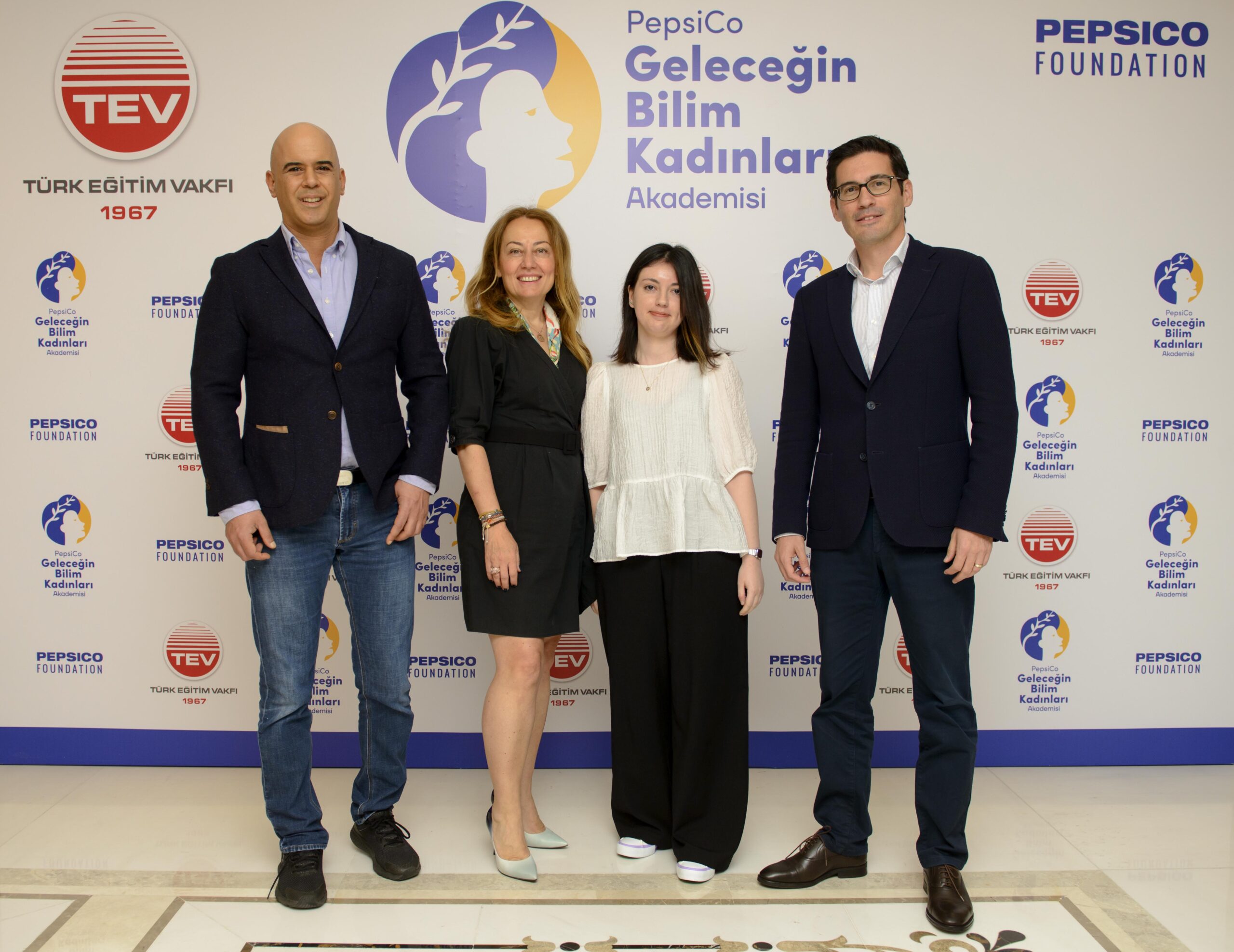 1686563160_PepsiCo_Can_G__rses_Banu_Ta__k__n_Hatice_Erbey_Evrim___en-scaled